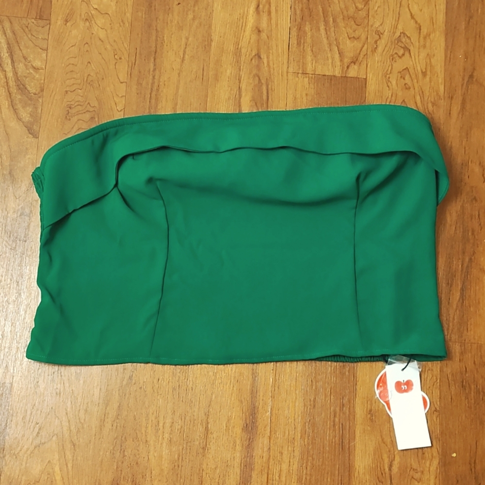 Cider Green sleeveless crop top